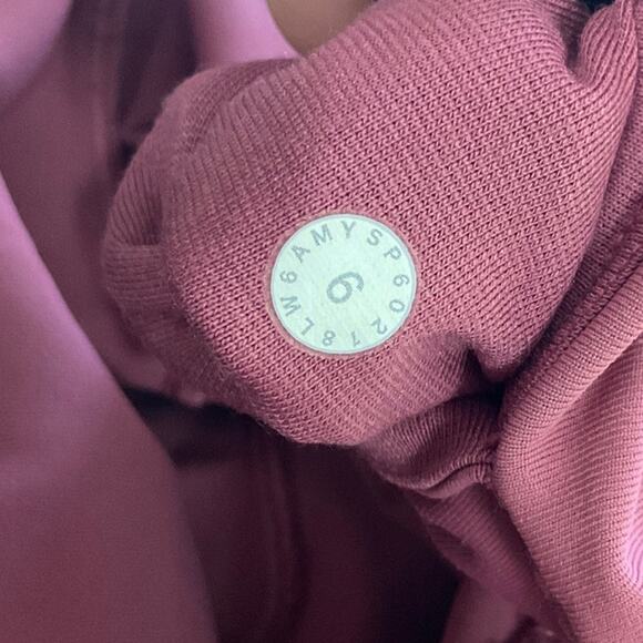 EUC Lululemon All The Right Places Crop II *23" Moss Rose, Misty Merlot? size 6 - Picture 8 of 8